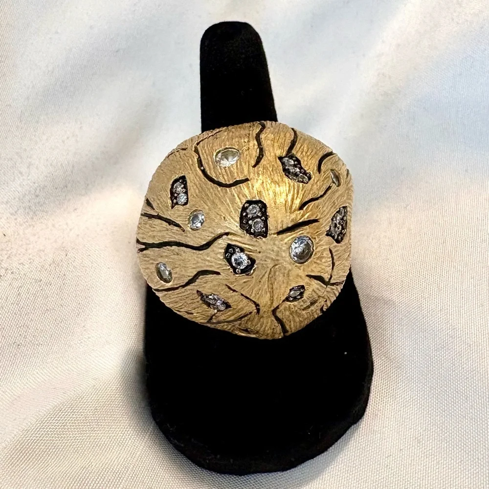 Vintage Mushroom Dome Ring Gold Tone 1960s - 70s Brutalist Era Style size 4.5-5 - Picture 1 of 9